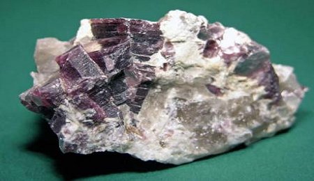 贛鋒鋰業宜春“鎖礦”，300億元打造鋰電全產業鏈基地