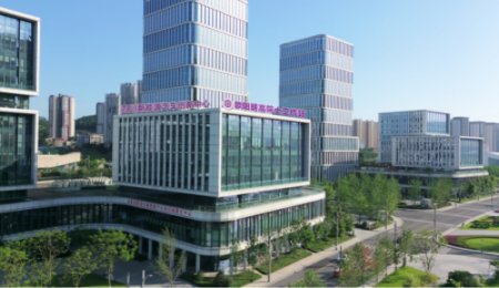 歐陽明高院士工作站：簽署固態電池科研戰略合作