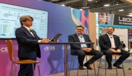 輝能科技100%固態電池亮相！