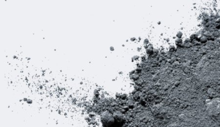 擴產與退場：磷酸鐵鋰行業的生存悖論